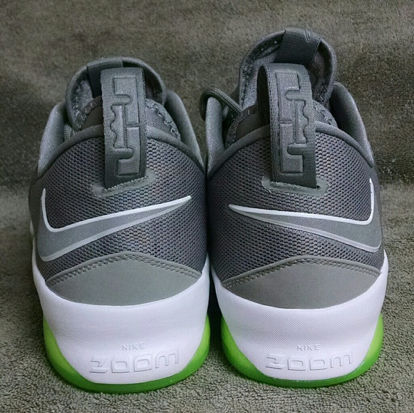 LeBron XIV Low - Picture 6 of 7